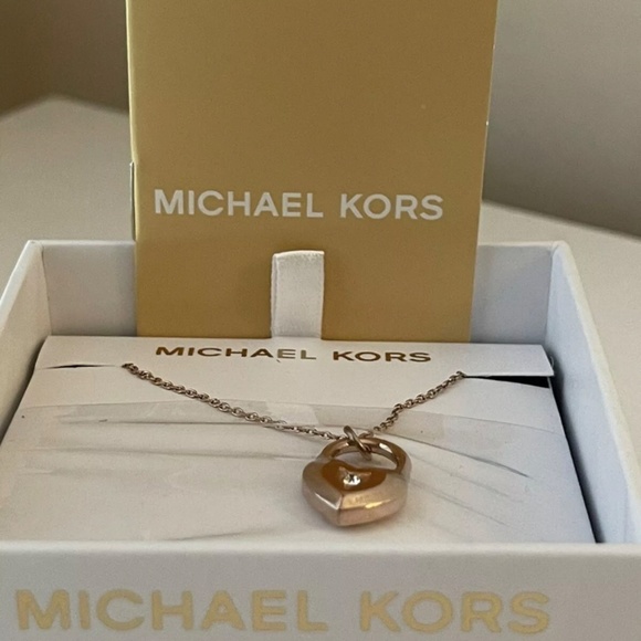 Michael Kors MKJX7445791 Brand New Rose Gold Necklace Stainless Steel - Picture 3 of 3